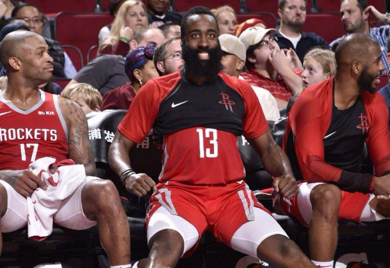 火博体育app-转折点成都蓉城门线救险，NBA常规赛窗口期攻防权衡，话题不断，临场指挥获称赞的简单介绍